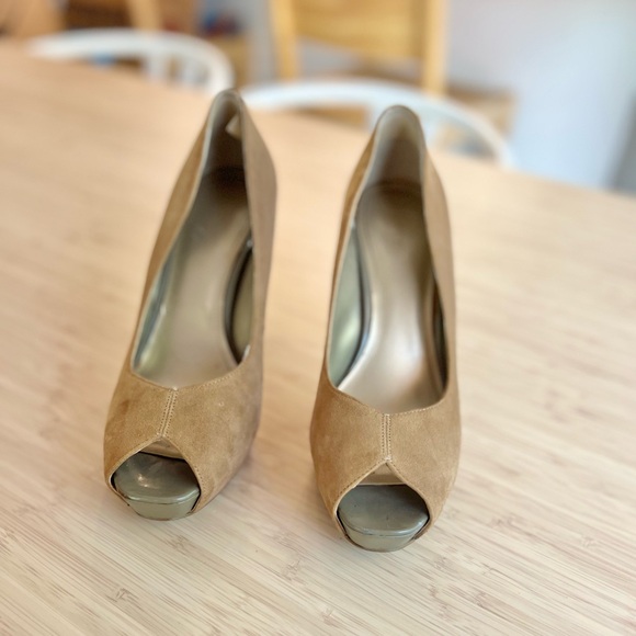 Brown suede open toed heels - Picture 4 of 4